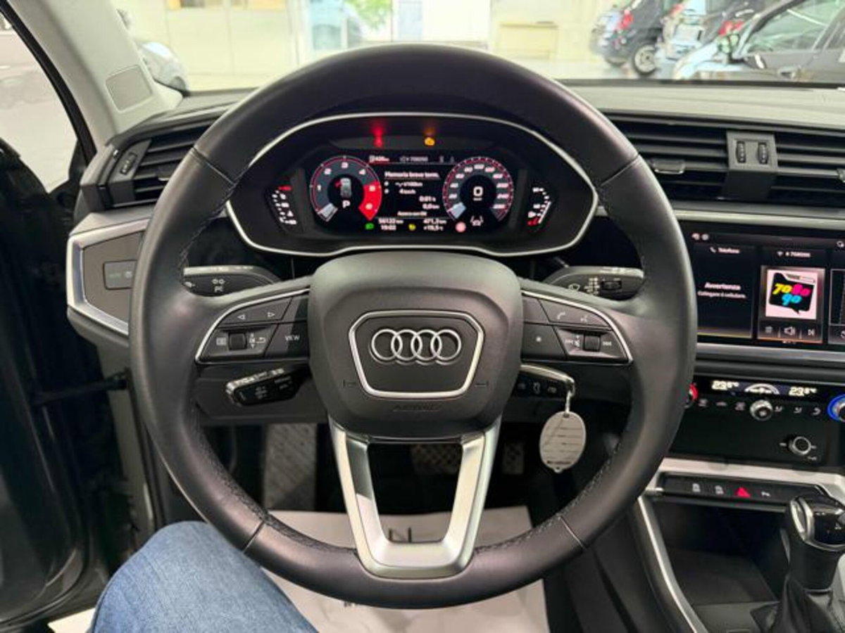 Audi Q3 35 TDI quattro S tronic Business (9)
