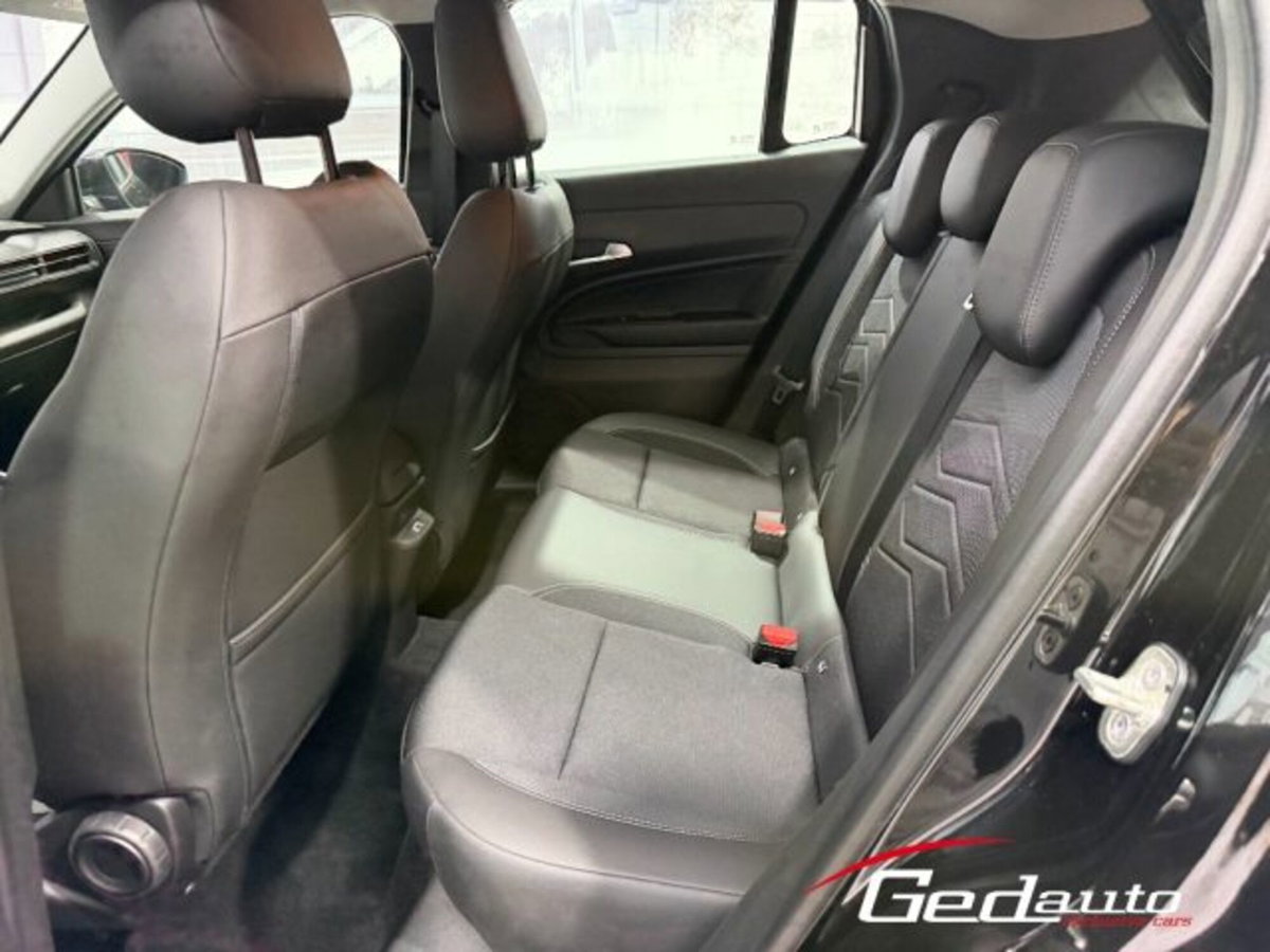 Jeep Avenger 1.2 turbo Summit fwd 100cv (13)