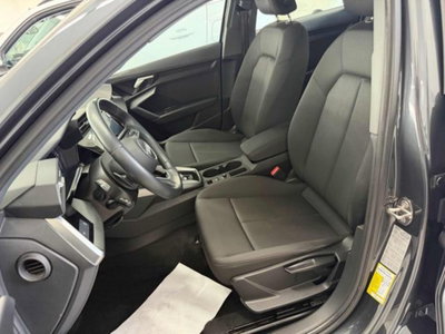 Audi A3 Sportback 30 g-tron S tronic Business (5)