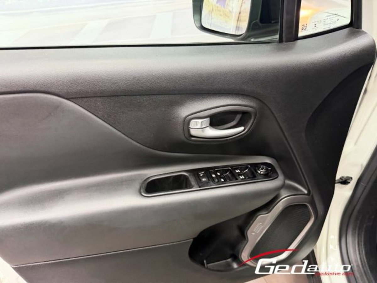 Jeep Renegade 1.6 Mjt 130 CV Limited (12)