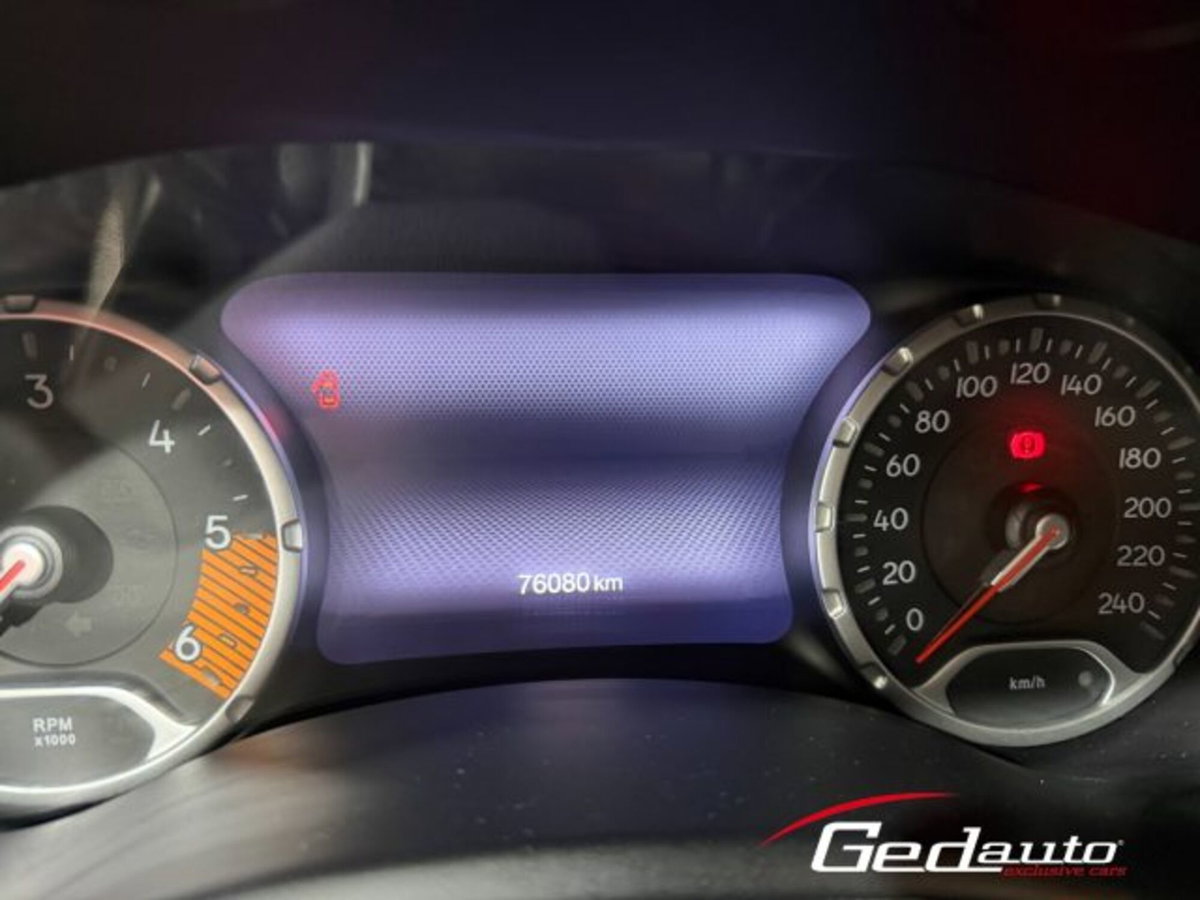 Jeep Renegade 1.6 Mjt 130 CV Limited (18)