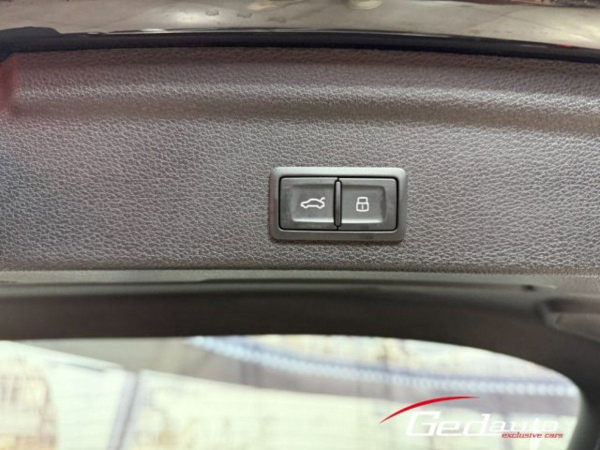 Audi Q3 Sportback 2.0 tdi S line edition quattro 193cv s-tronic (10)