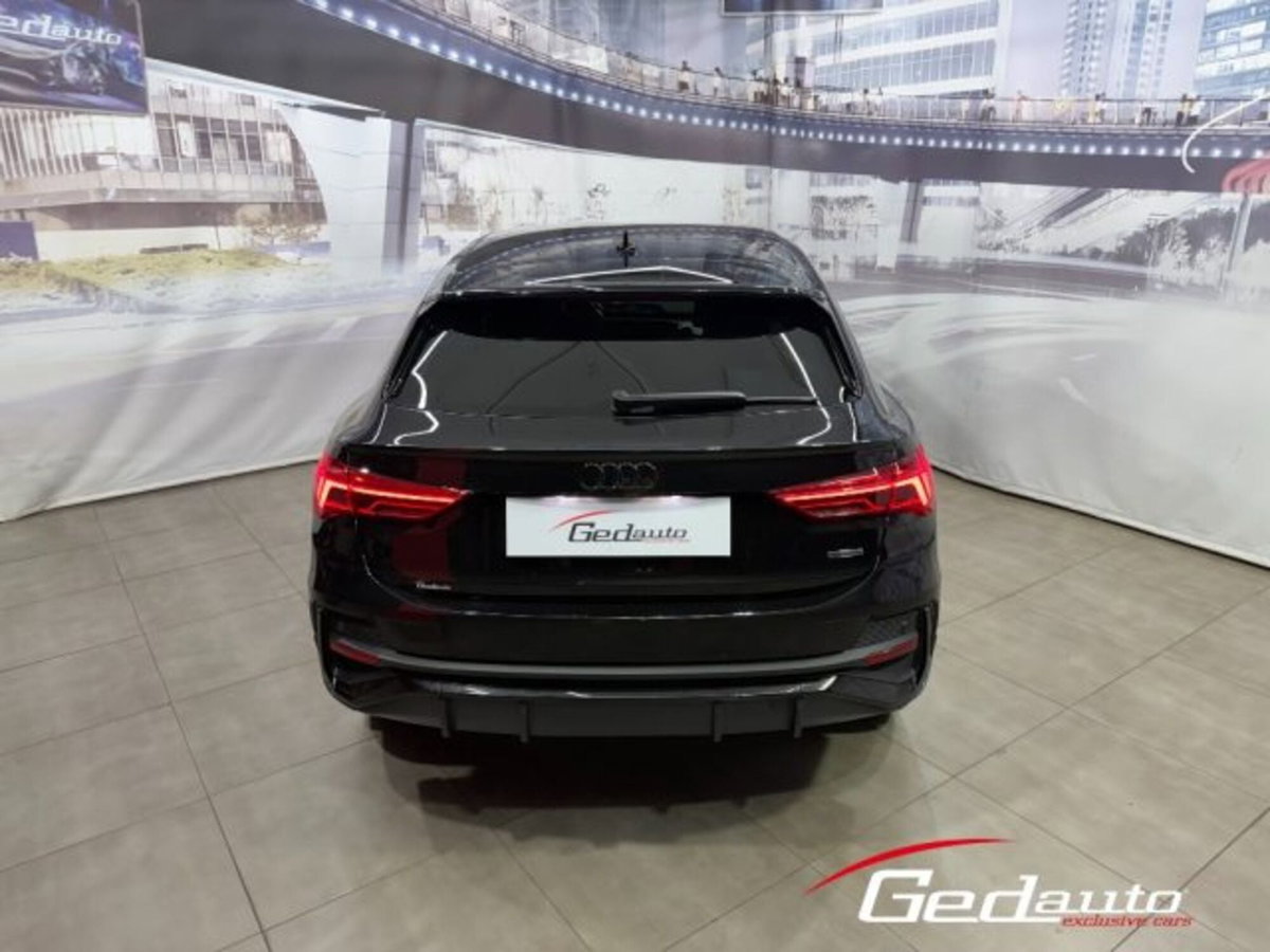 Audi Q3 Sportback 2.0 tdi S line edition quattro 193cv s-tronic (7)
