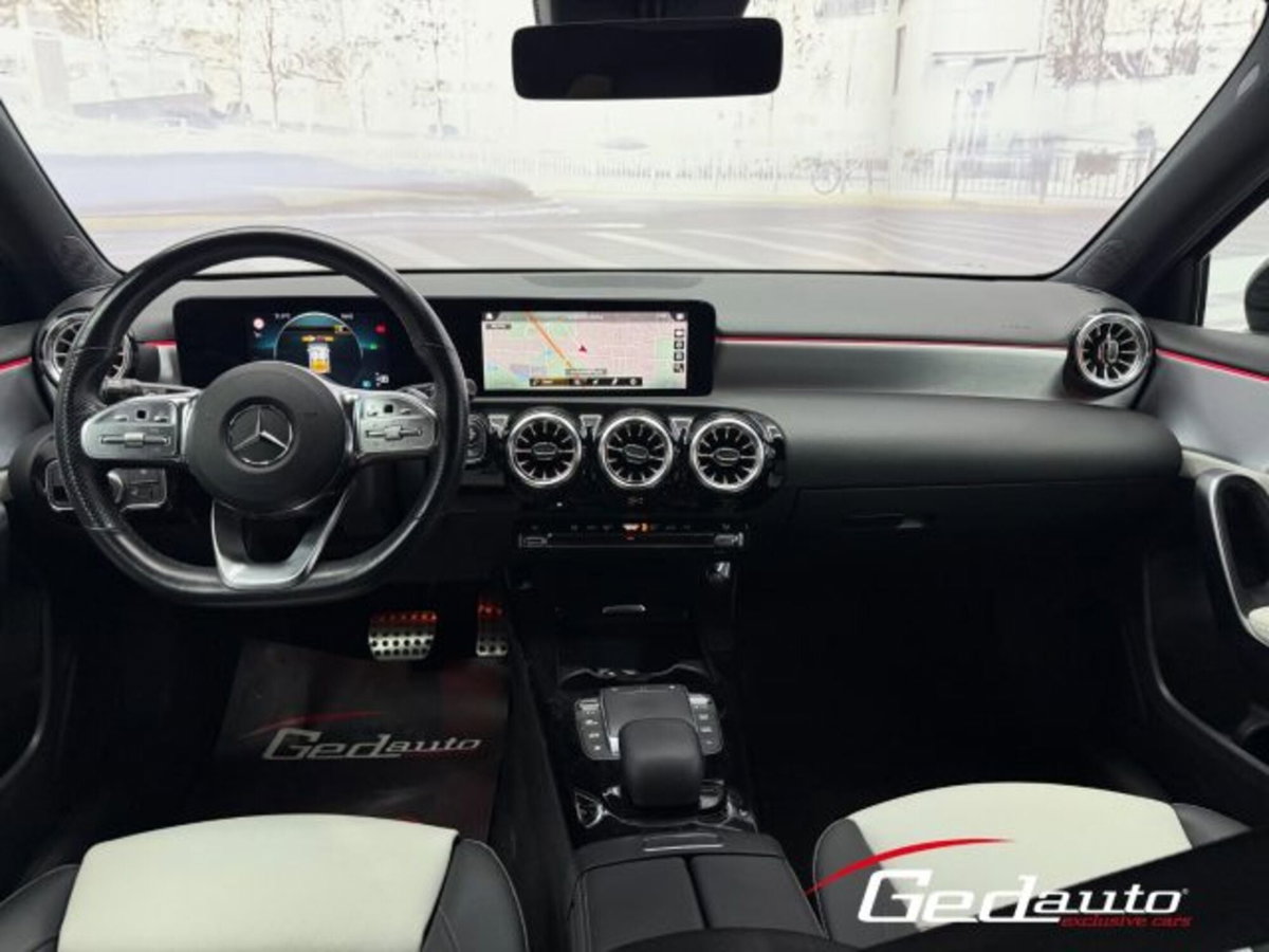 Mercedes-Benz Classe A Sedan 180 d AMG Line Premium Plus auto (14)