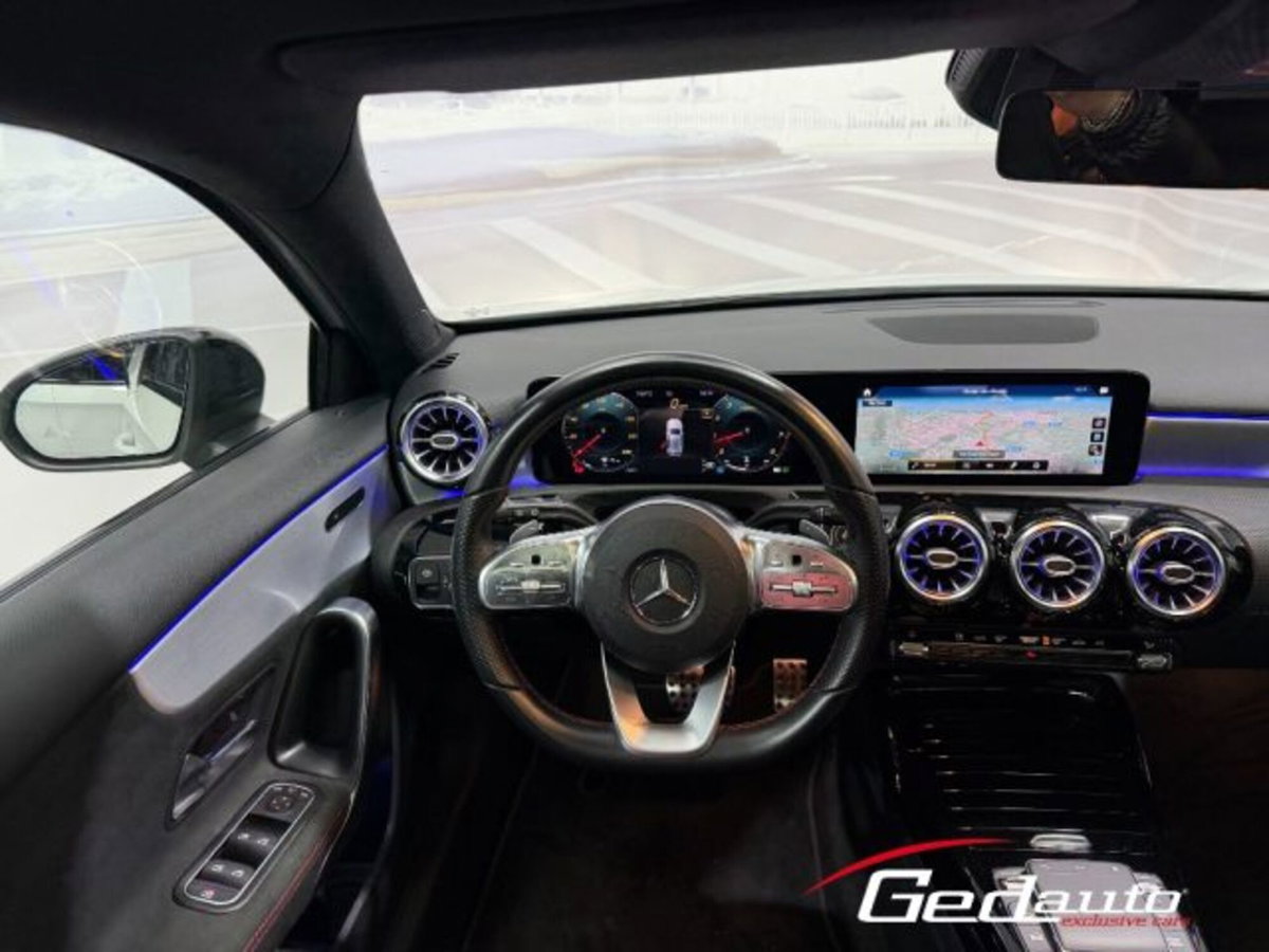 Mercedes-Benz Classe A AMG 35 AMG Line Premium Plus 4matic auto (17)