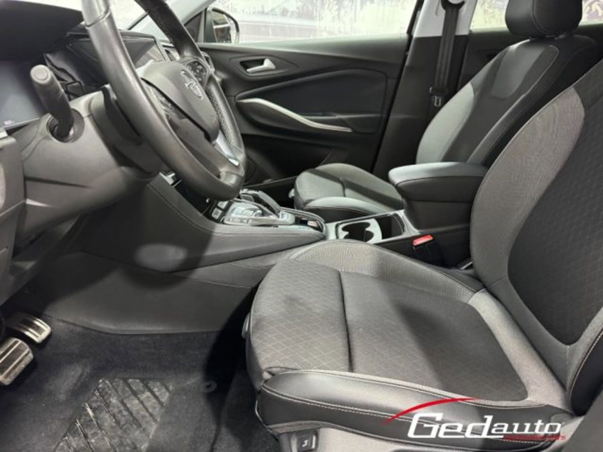 Opel Grandland 1.2 Turbo 12V 130 CV aut. GS Line (11)