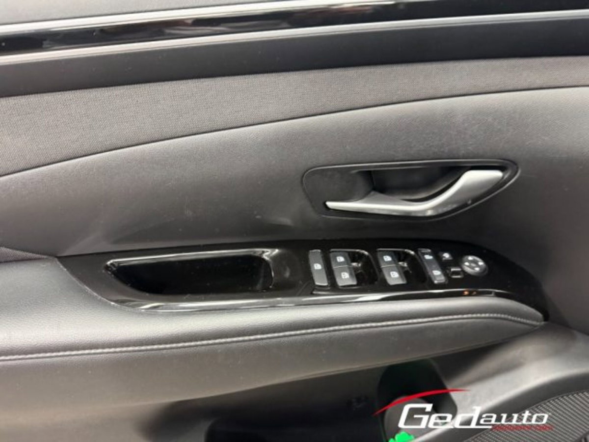 Hyundai Tucson 1.6 CRDi XLine (11)