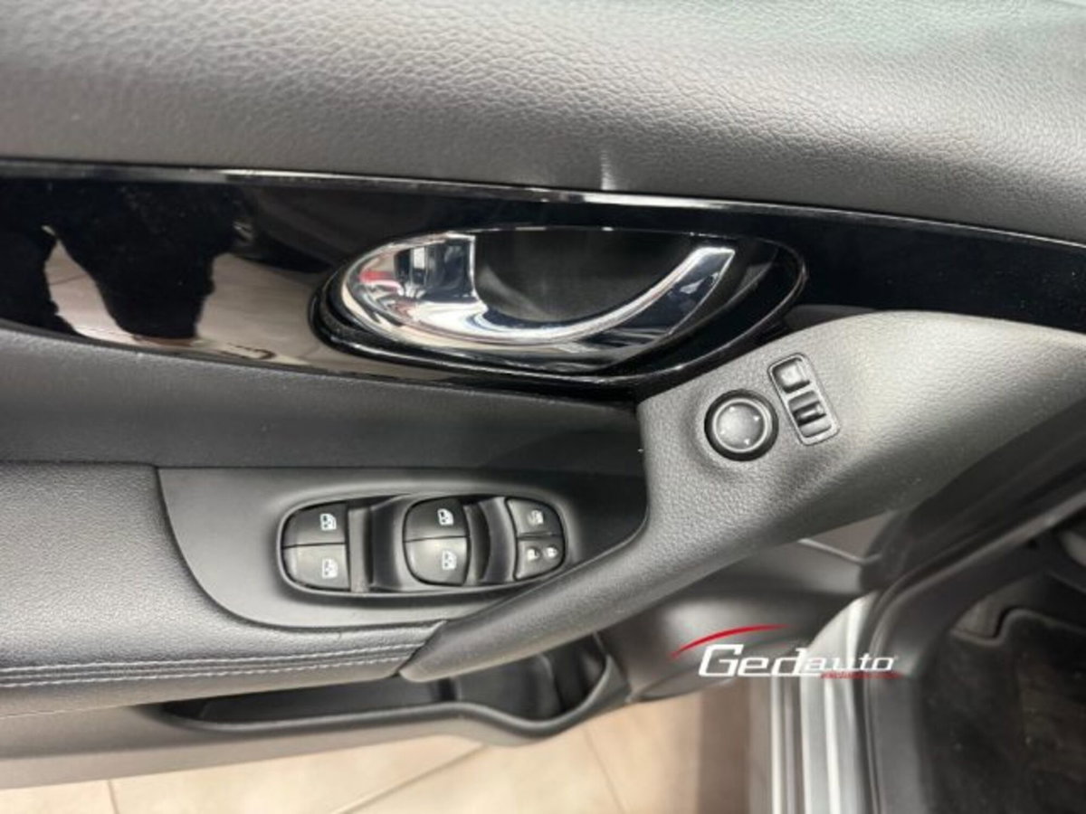Nissan Qashqai 1.5 dCi 115 CV N-Connecta (12)