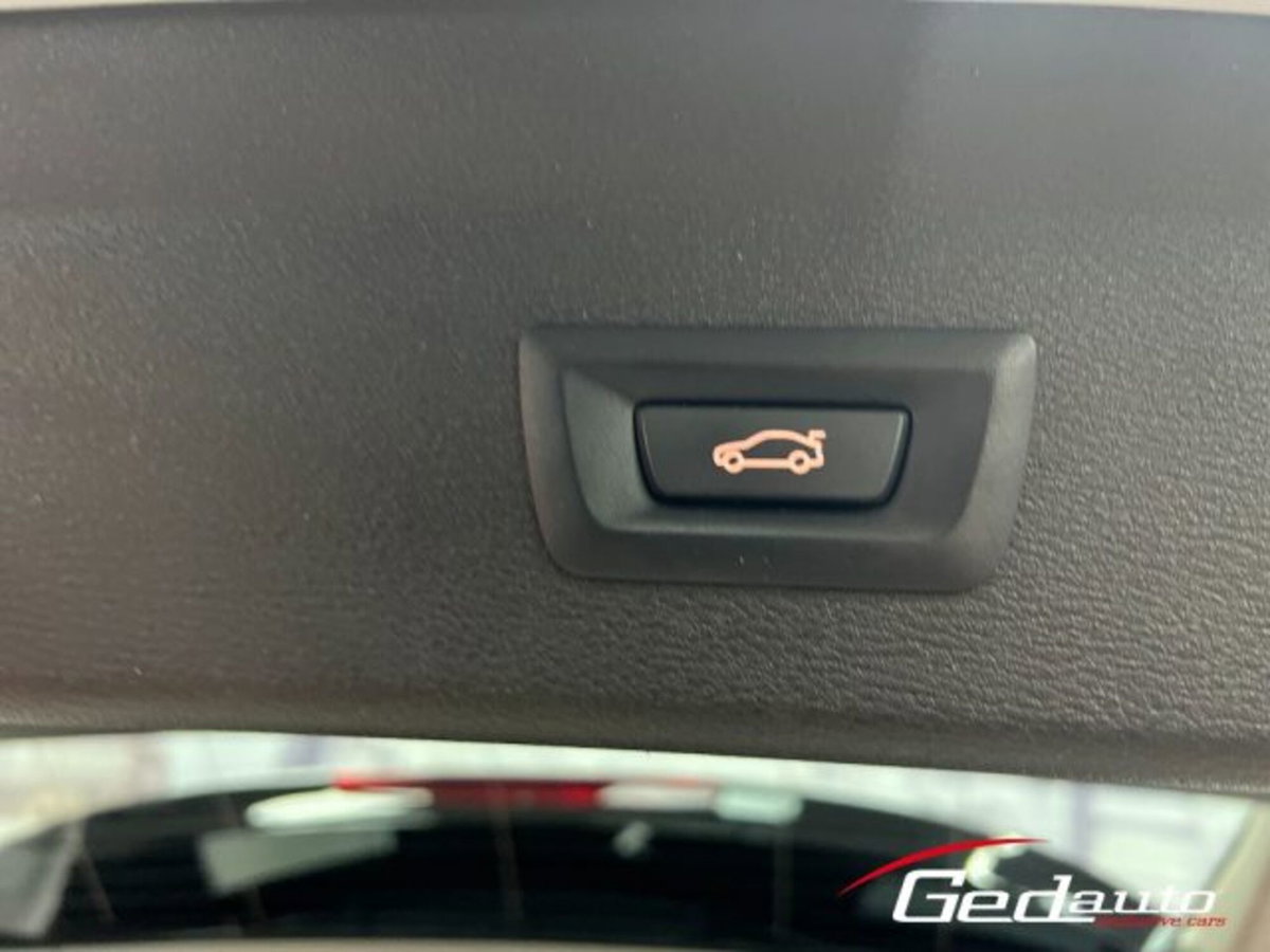 BMW X1 sDrive18d Advantage (18)