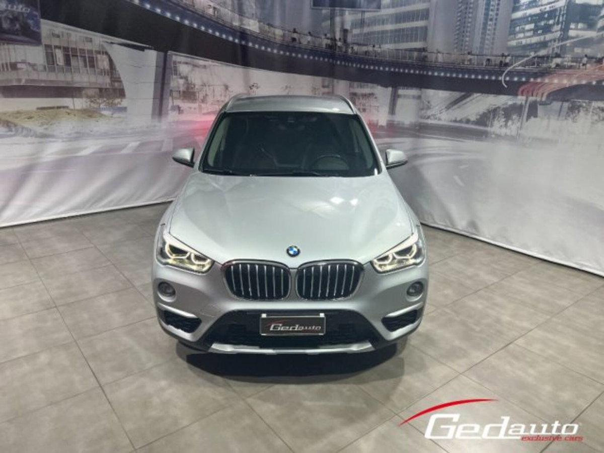 BMW X1 sDrive18d Advantage (3)