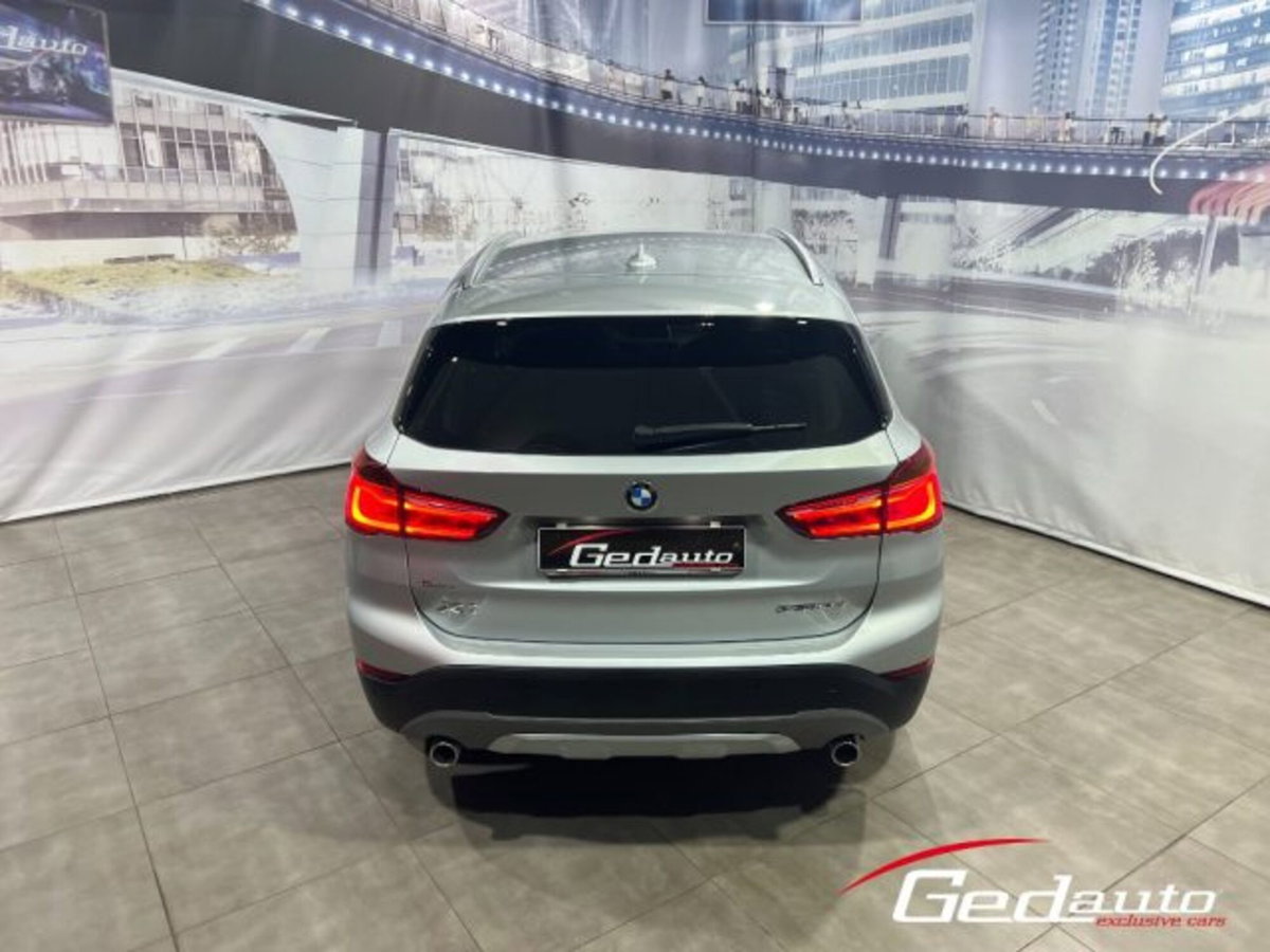 BMW X1 sDrive18d Advantage (6)