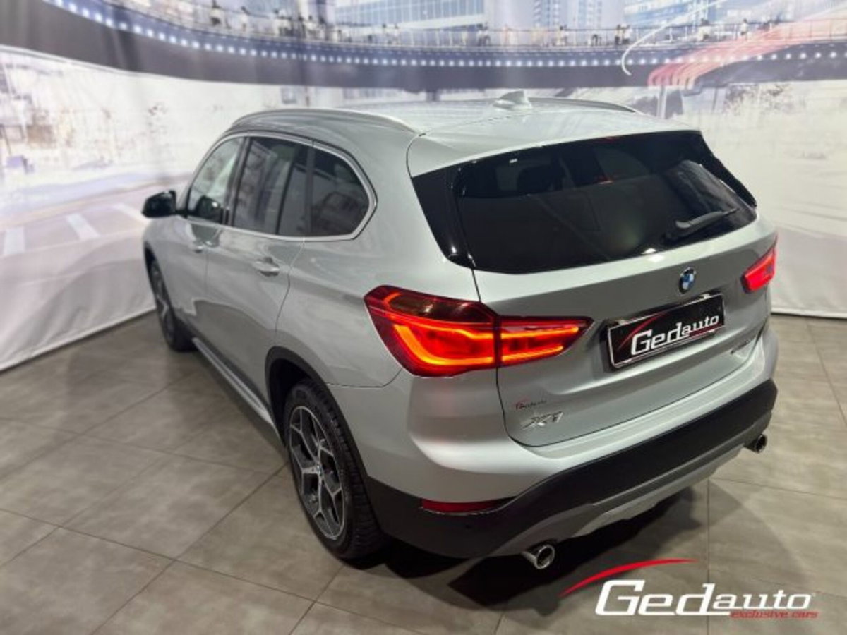 BMW X1 sDrive18d Advantage (8)