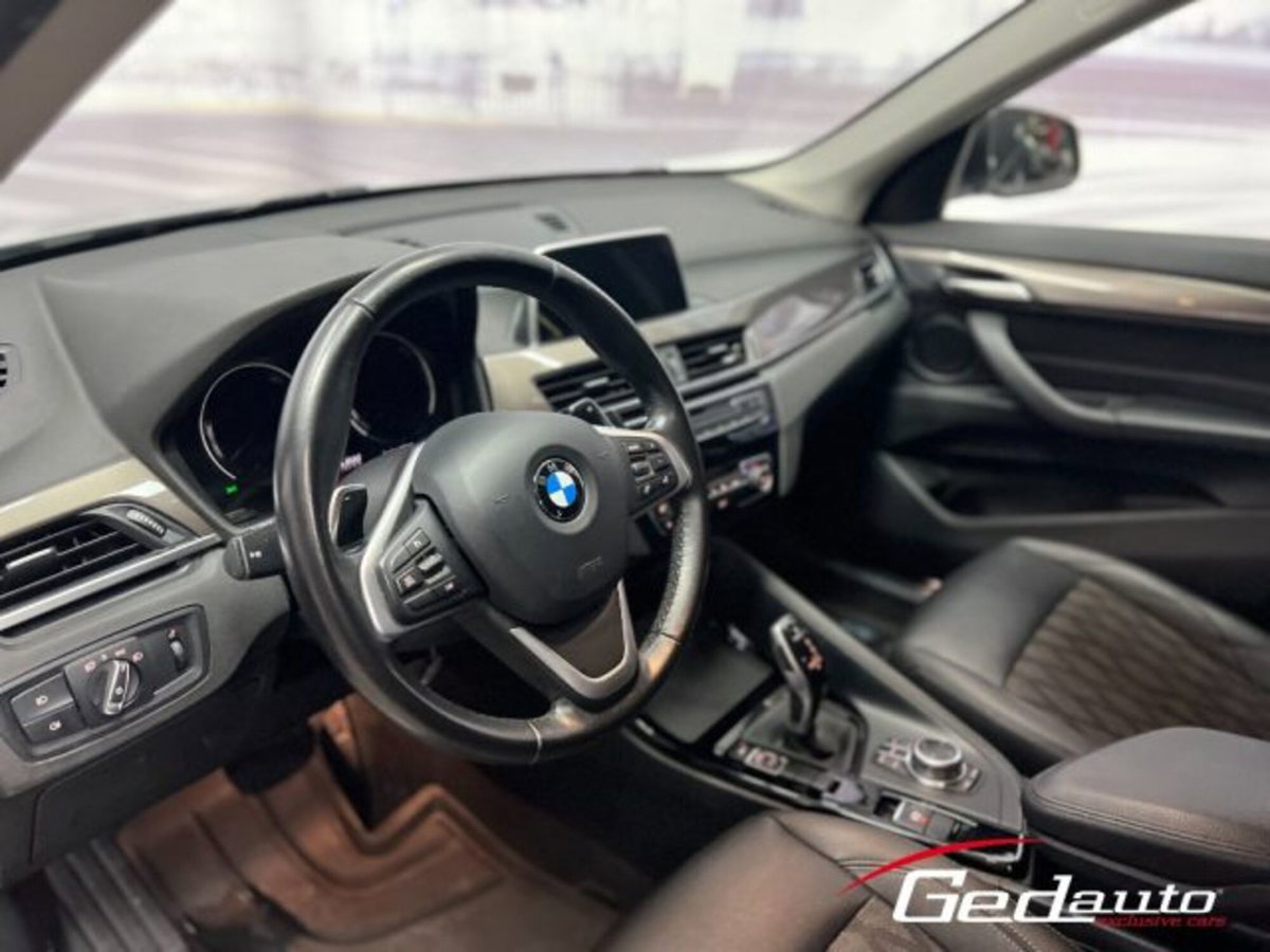 BMW X1 sDrive18d Advantage (9)