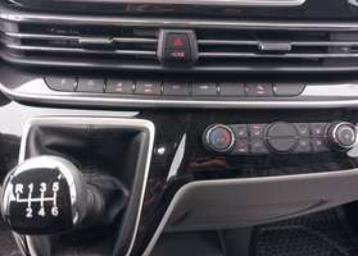Maxus Deliver Cabinato Deliver 9 2.0 crdi 150cv L3 cab rwd Comfort pack r.sing. my26 (13)