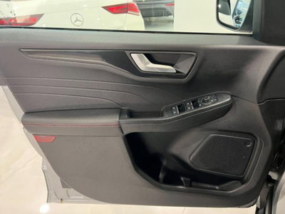 Ford Kuga 2.5 Plug In Hybrid 225 CV CVT 2WD ST-Line (17)