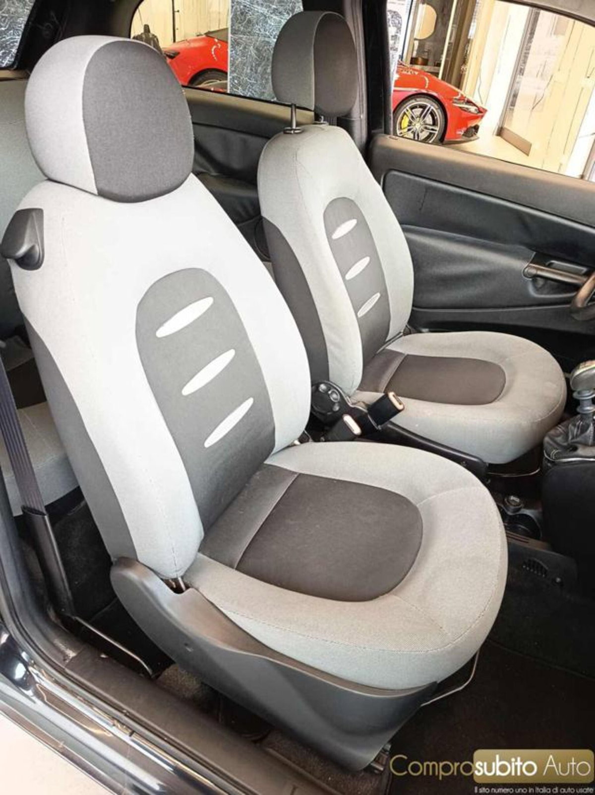 Lancia Ypsilon 1.2 Passion (12)