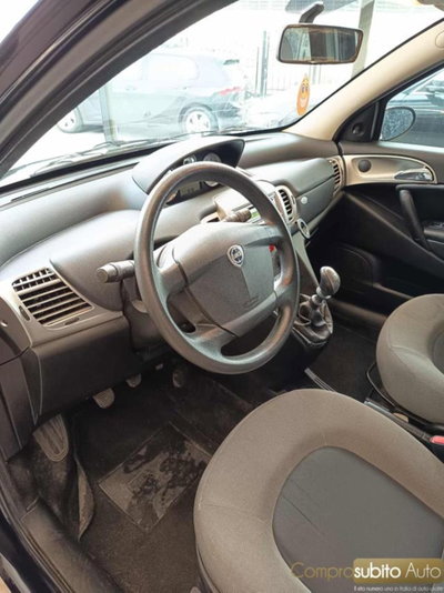 Lancia Ypsilon 1.2 Passion (15)