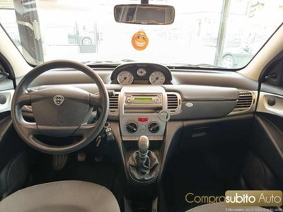 Lancia Ypsilon 1.2 Passion (17)