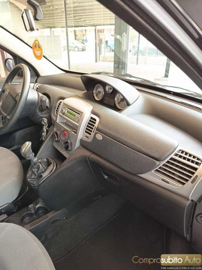 Lancia Ypsilon 1.2 Passion (18)