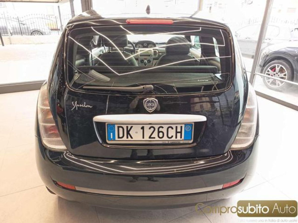 Lancia Ypsilon 1.2 Passion (5)