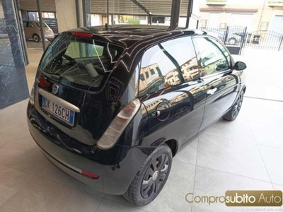 Lancia Ypsilon 1.2 Passion (6)