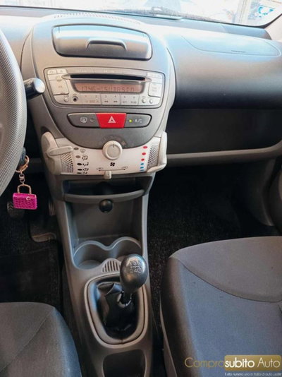 Toyota Aygo 1.0 12V VVT-i 5 porte Lounge (16)