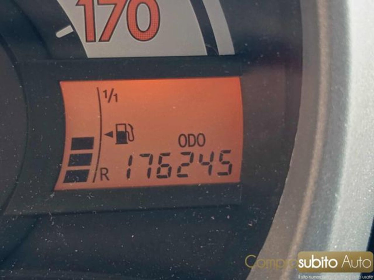 Toyota Aygo 1.0 12V VVT-i 5 porte Lounge (19)