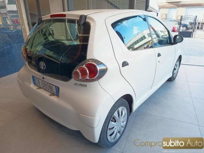 Toyota Aygo 1.0 12V VVT-i 5 porte Lounge (5)