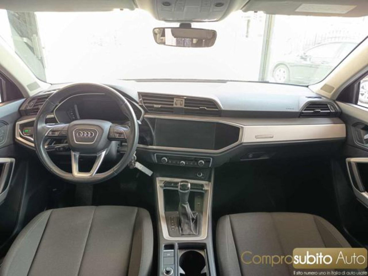 Audi Q3 35 TDI quattro Business (14)