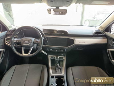 Audi Q3 35 TDI quattro Business (14)