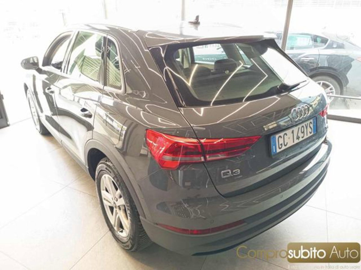 Audi Q3 35 TDI quattro Business (6)