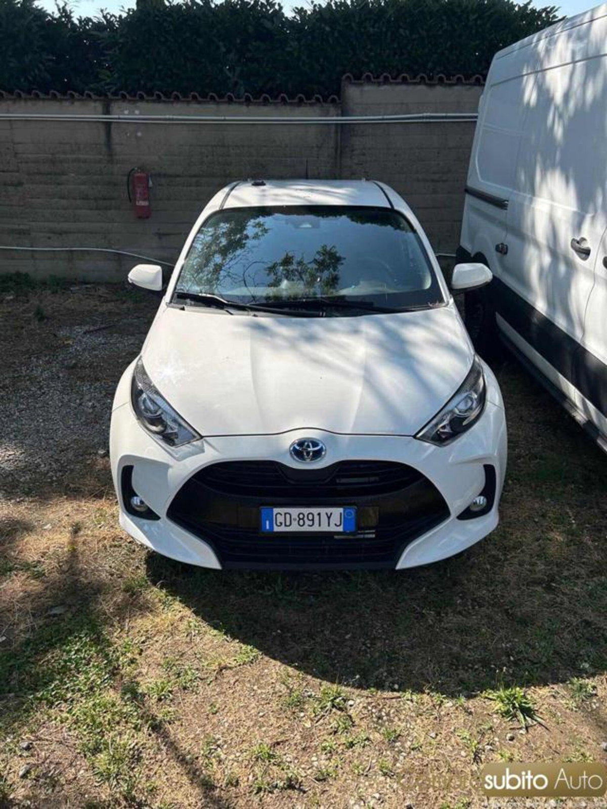 Toyota Yaris Cross 1.5 Hybrid 5p. E-CVT Trend (2)