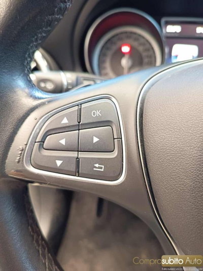 Mercedes-Benz GLA SUV 200 d Automatic 4Matic Premium (13)