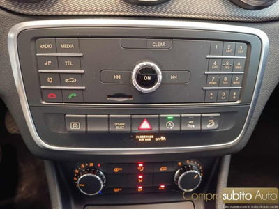 Mercedes-Benz GLA SUV 200 d Automatic 4Matic Premium (16)