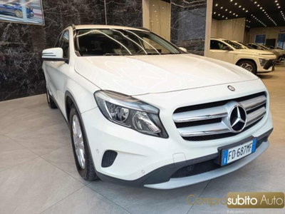 Mercedes-Benz GLA SUV 200 d Automatic 4Matic Premium (2)
