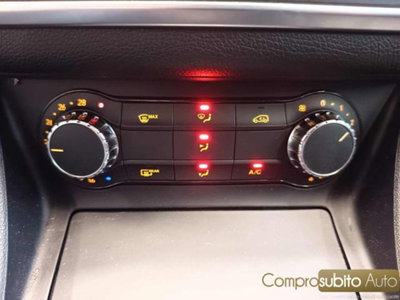 Mercedes-Benz GLA SUV 200 d Automatic 4Matic Premium (19)