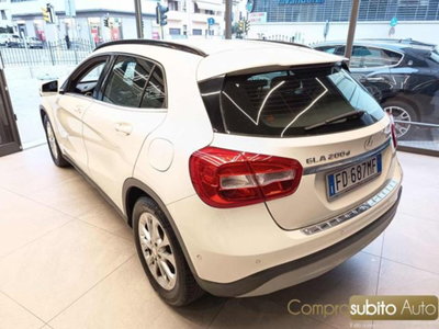 Mercedes-Benz GLA SUV 200 d Automatic 4Matic Premium (7)