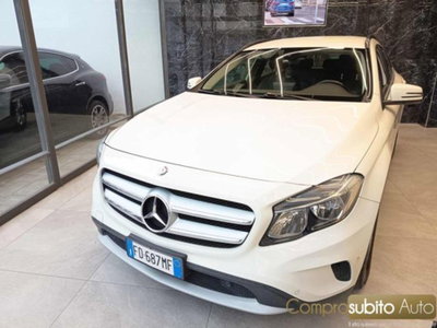 Mercedes-Benz GLA SUV 200 d Automatic 4Matic Premium (3)
