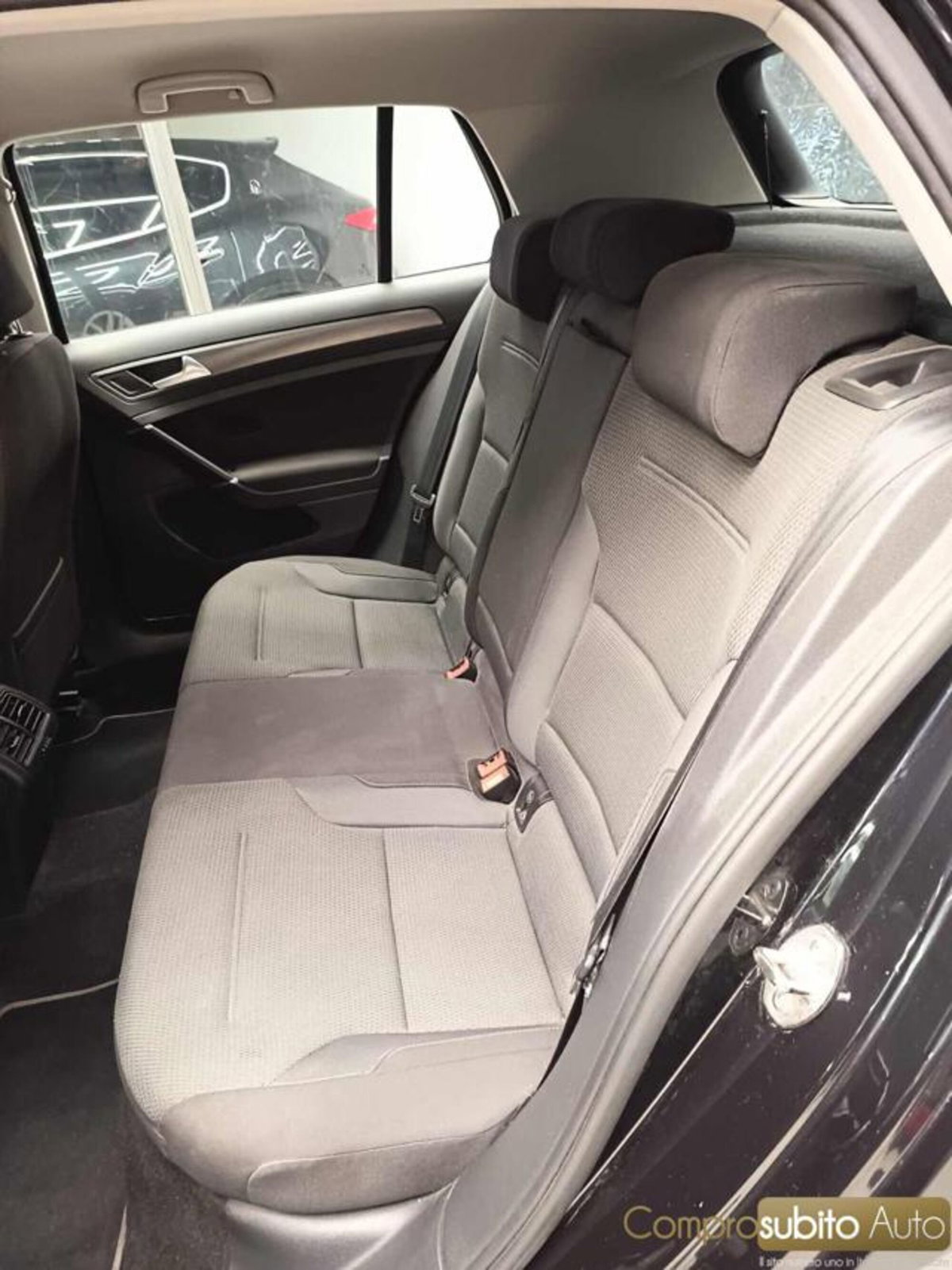 Volkswagen Golf 1.6 TDI 115 CV 5p. Trendline BlueMotion Technology (14)