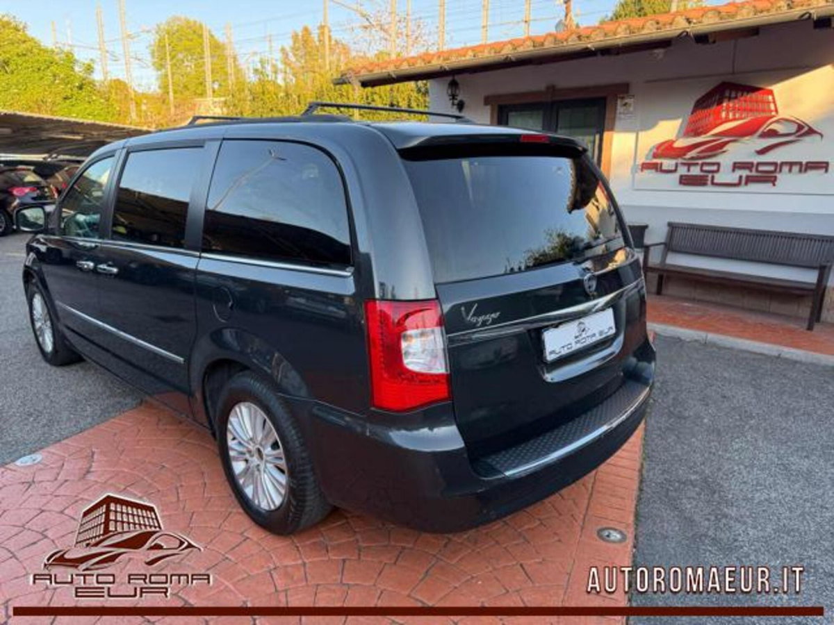 Lancia Voyager 2.8 Turbodiesel Platinum 163 CV (3)
