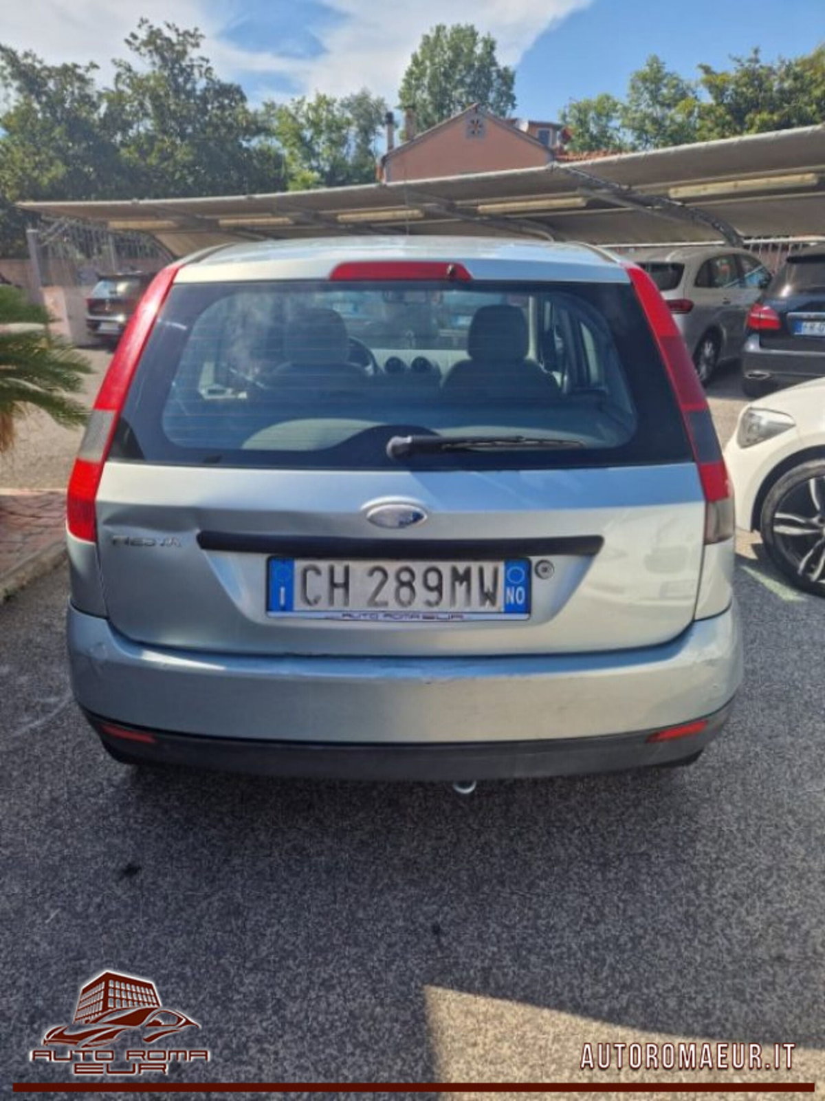 Ford Fiesta 1.2 16V 5p. Ambiente (3)