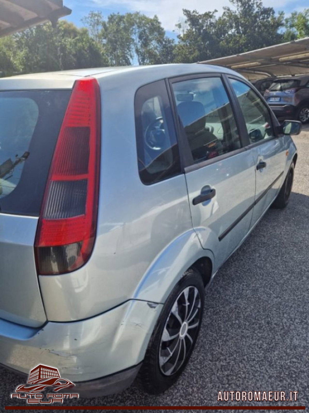 Ford Fiesta 1.2 16V 5p. Ambiente (4)