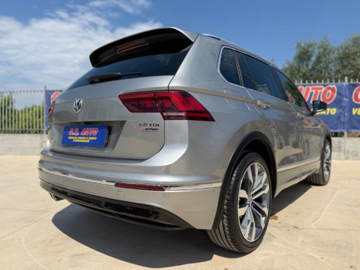 Volkswagen Tiguan Allspace 2.0 TDI SCR DSG 4MOTION R-Line (10)