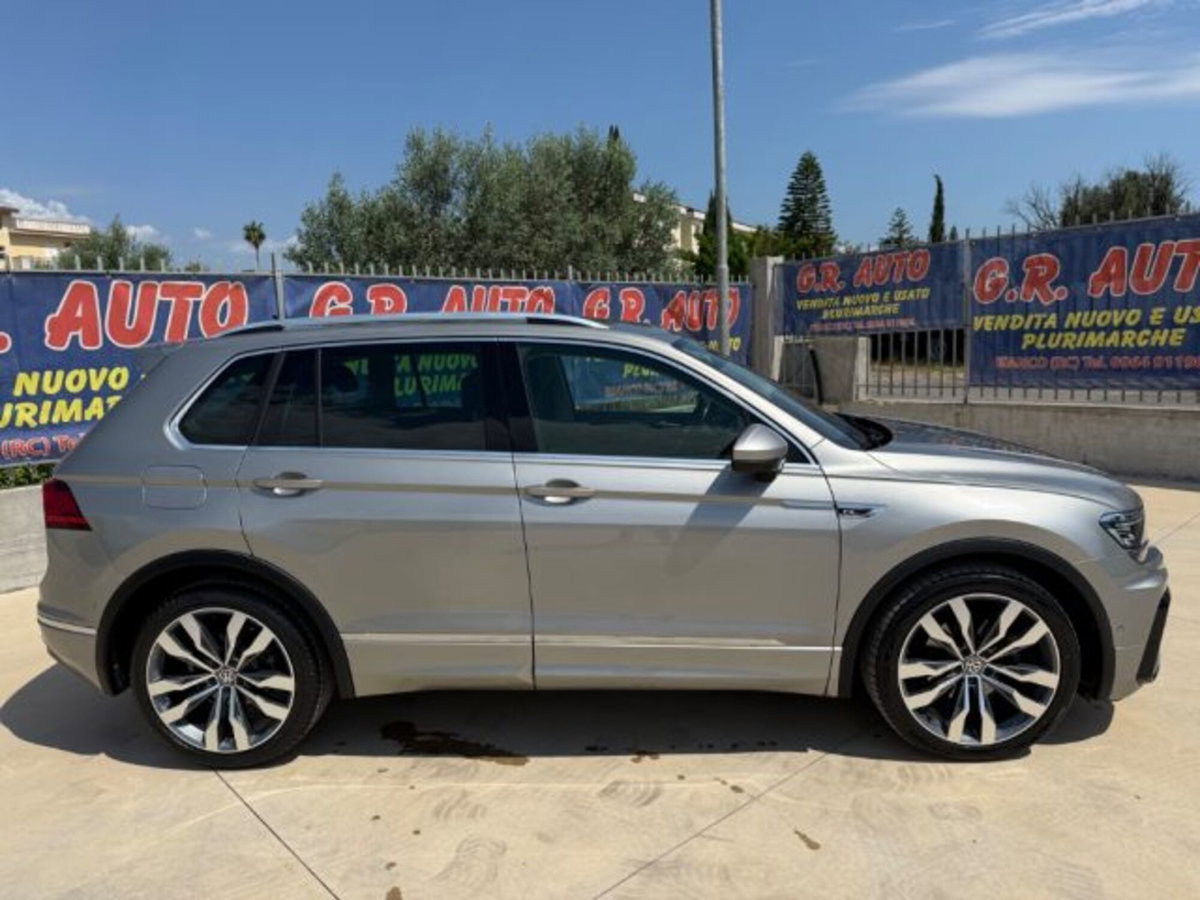 Volkswagen Tiguan Allspace 2.0 TDI SCR DSG 4MOTION R-Line (7)