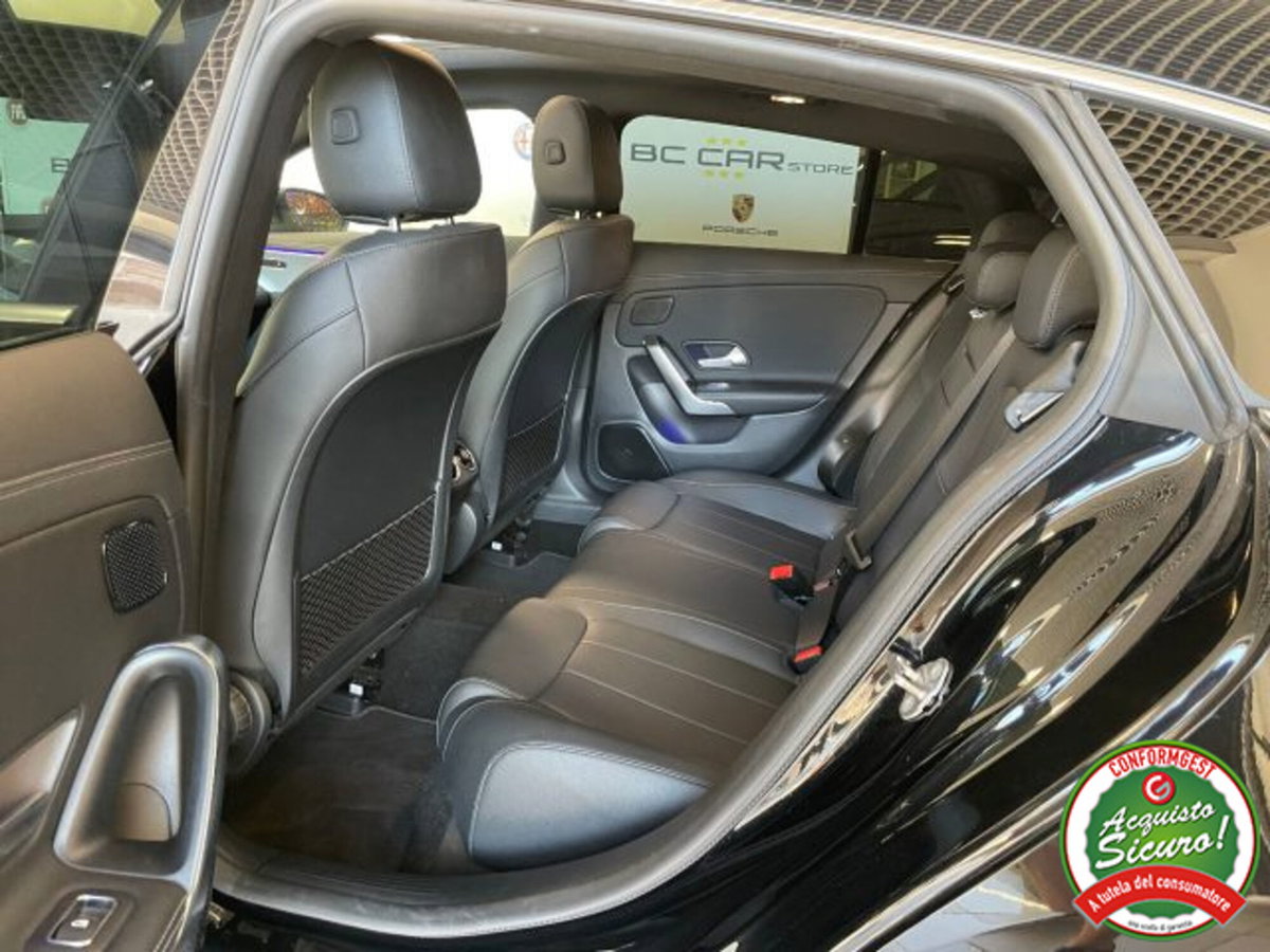 Mercedes-Benz CLA Shooting Brake 200 d Automatic Shooting Brake Business (17)