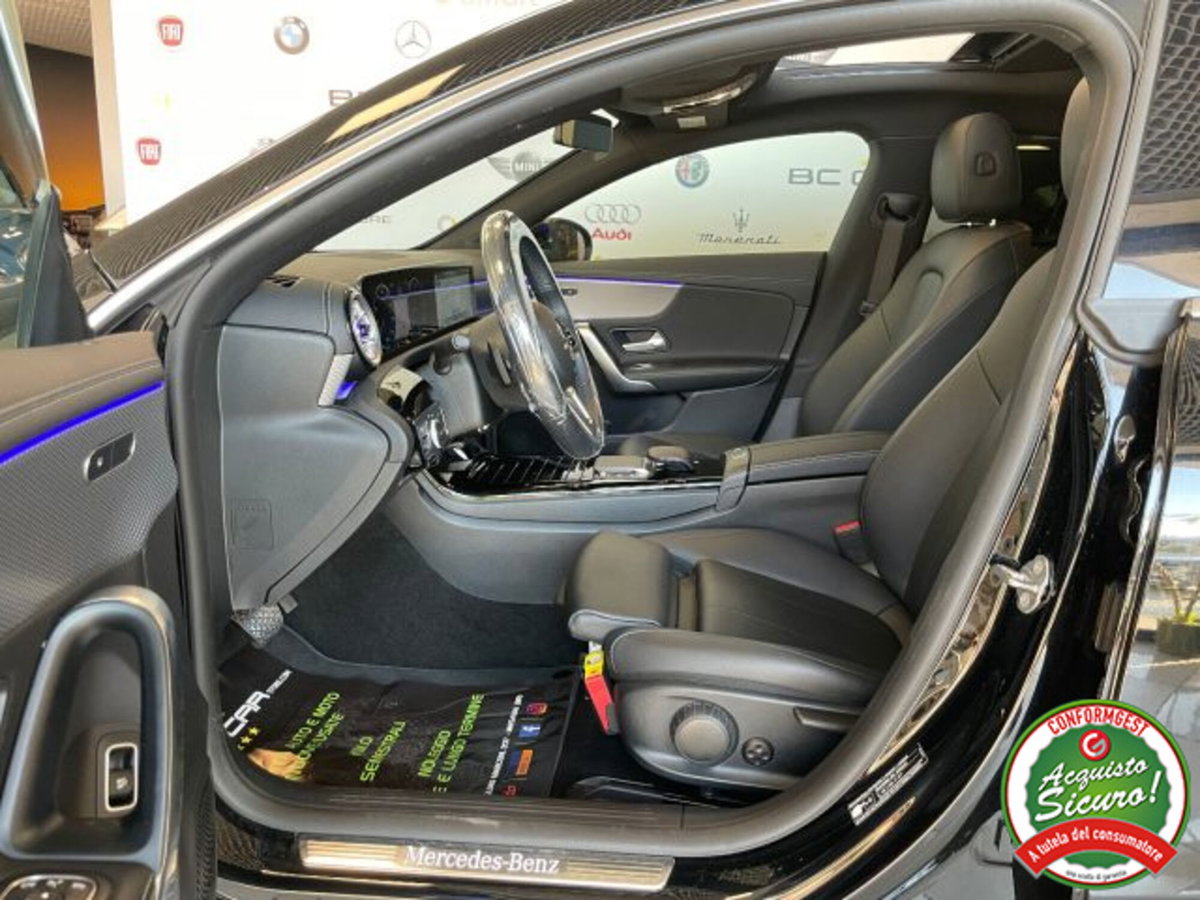 Mercedes-Benz CLA Shooting Brake 200 d Automatic Shooting Brake Business (8)
