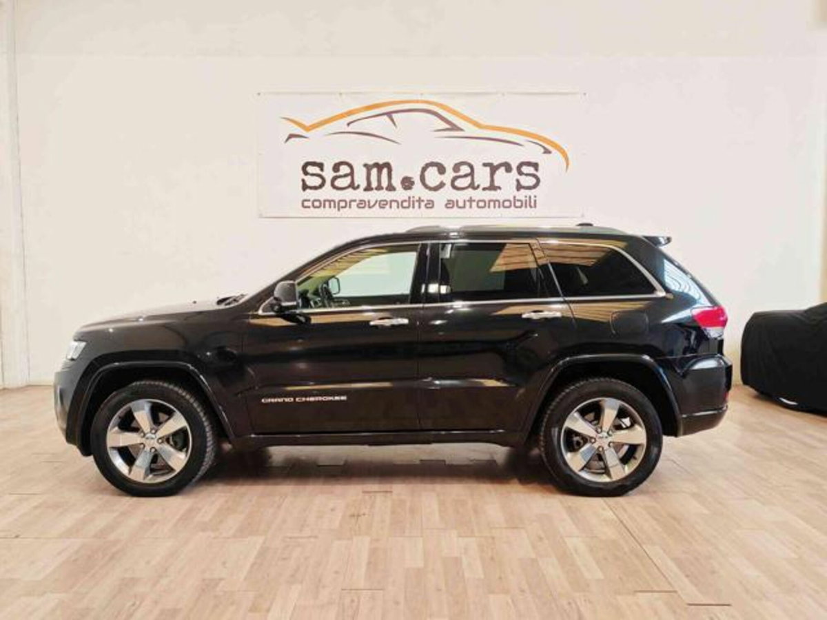 Jeep Grand Cherokee 3.0 V6 CRD 250 CV Multijet II Overland (2)