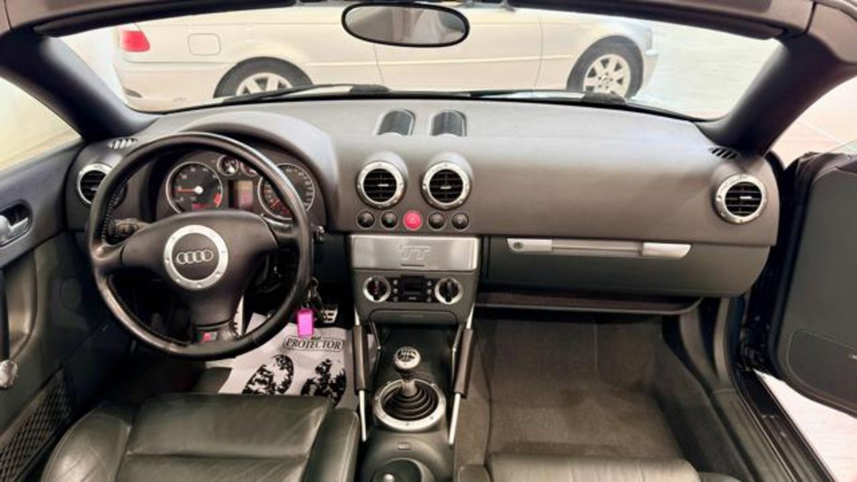 Audi TT Cabrio 1.8 T 20V 179 CV cat quattro (9)