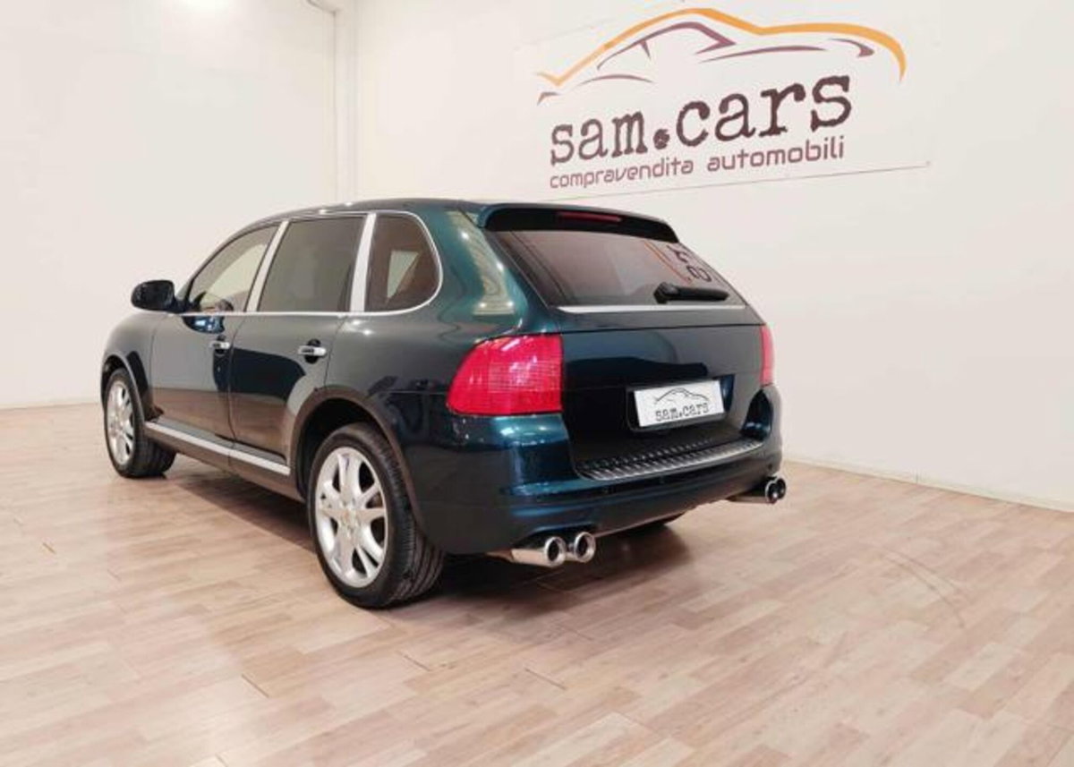 Porsche Cayenne 4.5 cat Turbo (3)