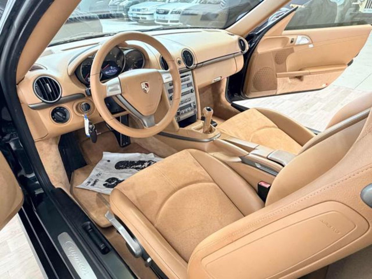 Porsche Cayman 2.7 (12)